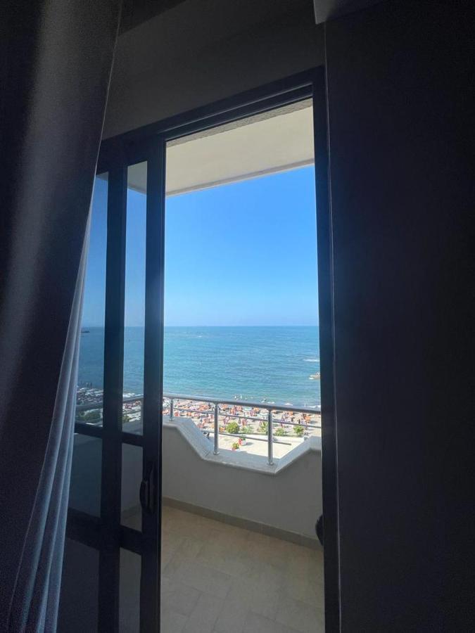 Hotel Ferrara Durrës 外观 照片