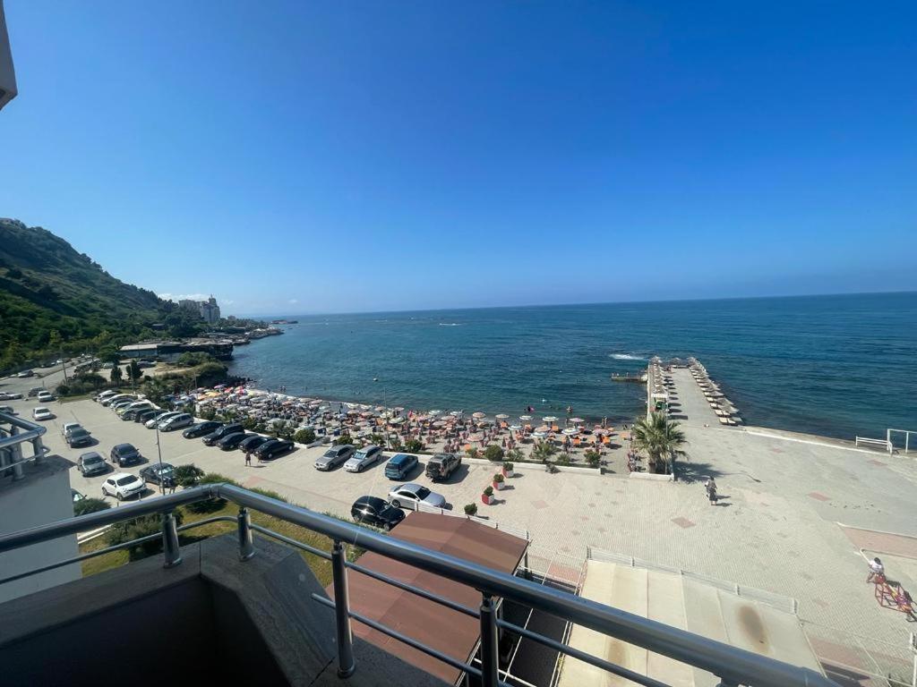 Hotel Ferrara Durrës 外观 照片