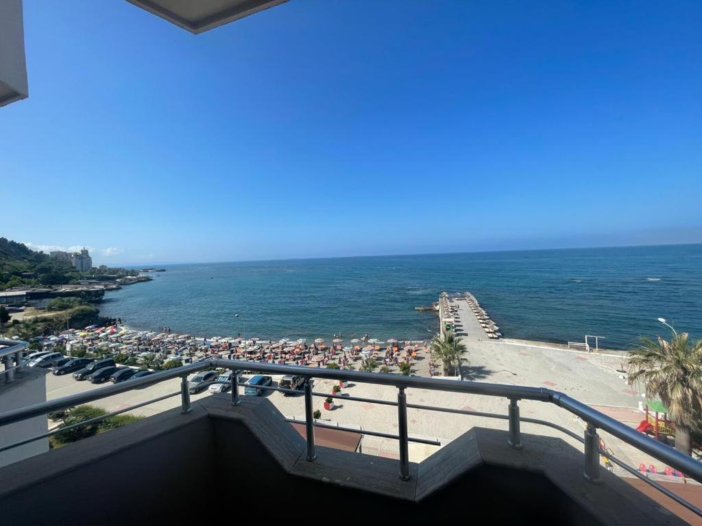 Hotel Ferrara Durrës 外观 照片