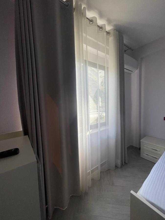 Hotel Ferrara Durrës 外观 照片