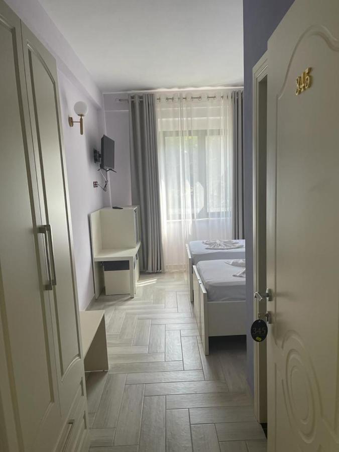 Hotel Ferrara Durrës 外观 照片